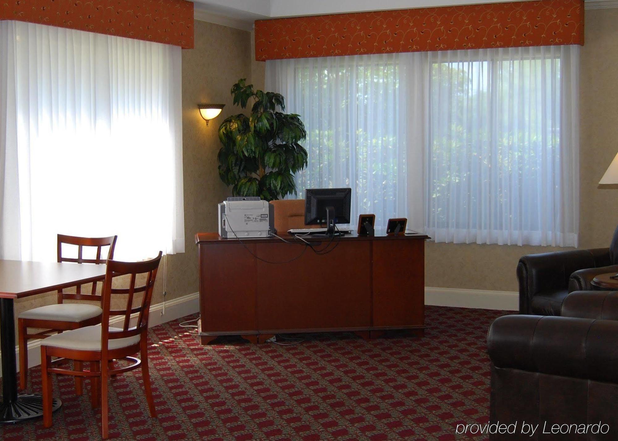 Holiday Inn Express South Burlington By Ihg Buitenkant foto