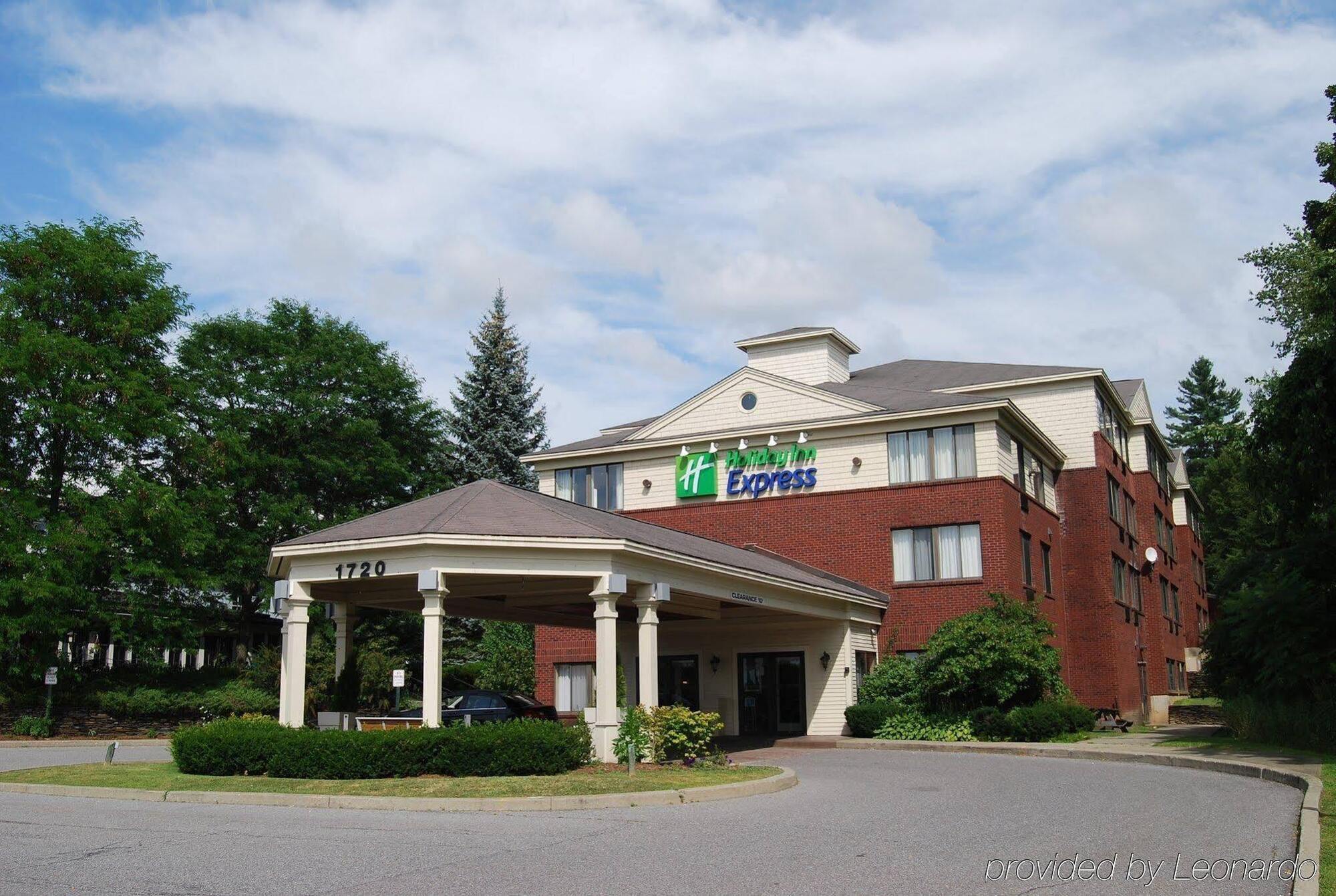 Holiday Inn Express South Burlington By Ihg Buitenkant foto